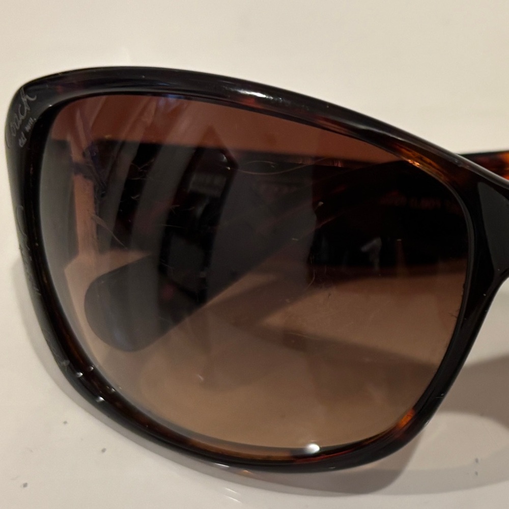 COACH "Taryn" brown sunglasses - Picture 6 of 6